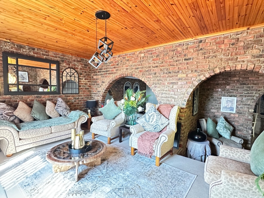 6 Bedroom Property for Sale in Heiderand Western Cape